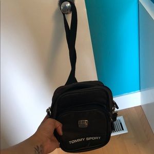 Tommy Hilfiger Bags - Tommy Hilfiger Sport Crossbody Bag Tommy Hilfiger Bags - Tommy Hilfiger Sport Crossbody Bag